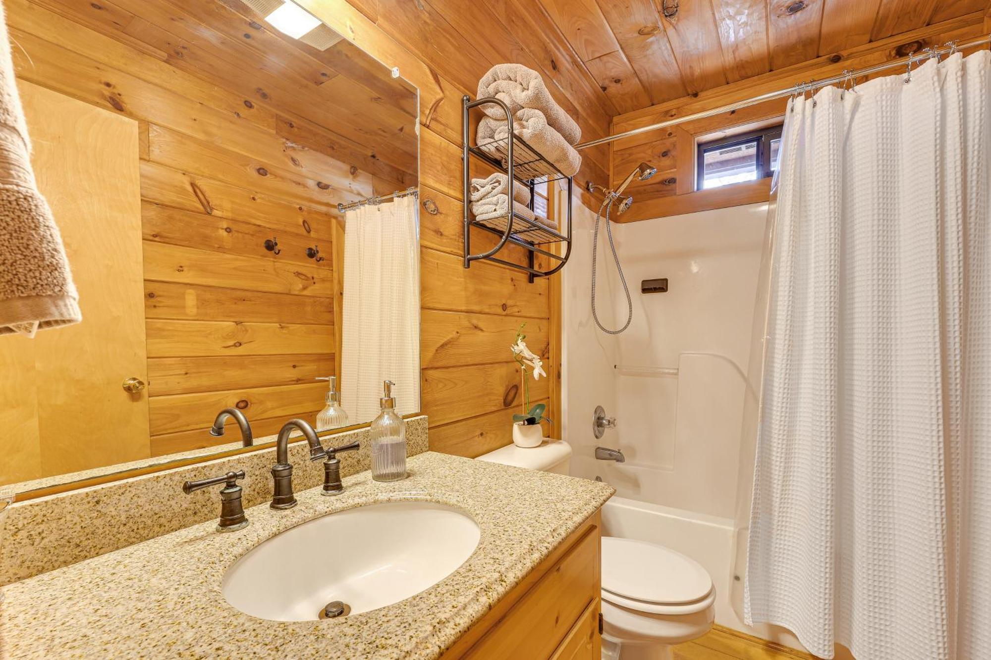 Cozy Cabin In Private Location With Hot Tub And Grill! Blue Ridge Exterior foto